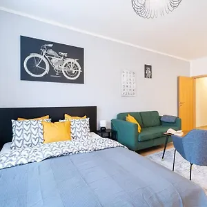 astronaut-studio-brno-centrum.brnohotels.org/
